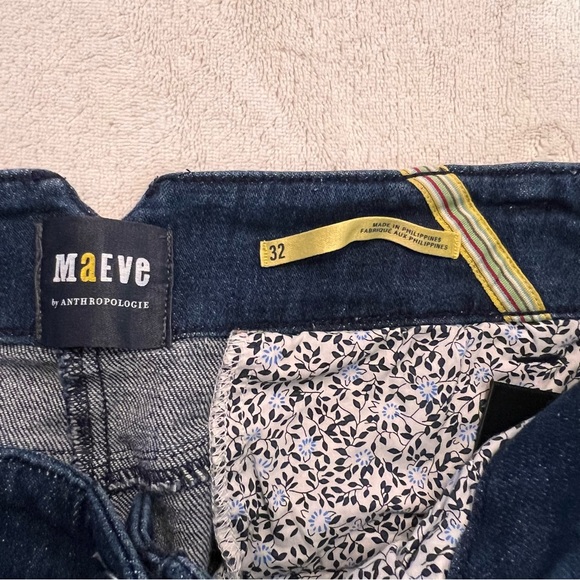 MAEVE/ANTHROPOLOGIE Dark Blue Jean Flare Leg - Size 32 - Picture 4 of 7